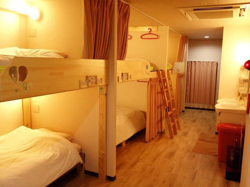 Ken'S House Hotel Osaka Bagian luar foto