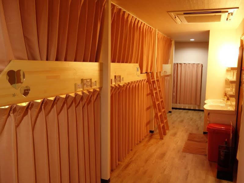 Ken'S House Hotel Osaka Bagian luar foto