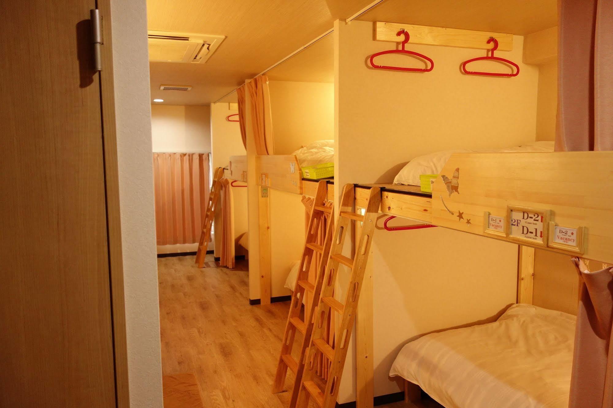 Ken'S House Hotel Osaka Bagian luar foto
