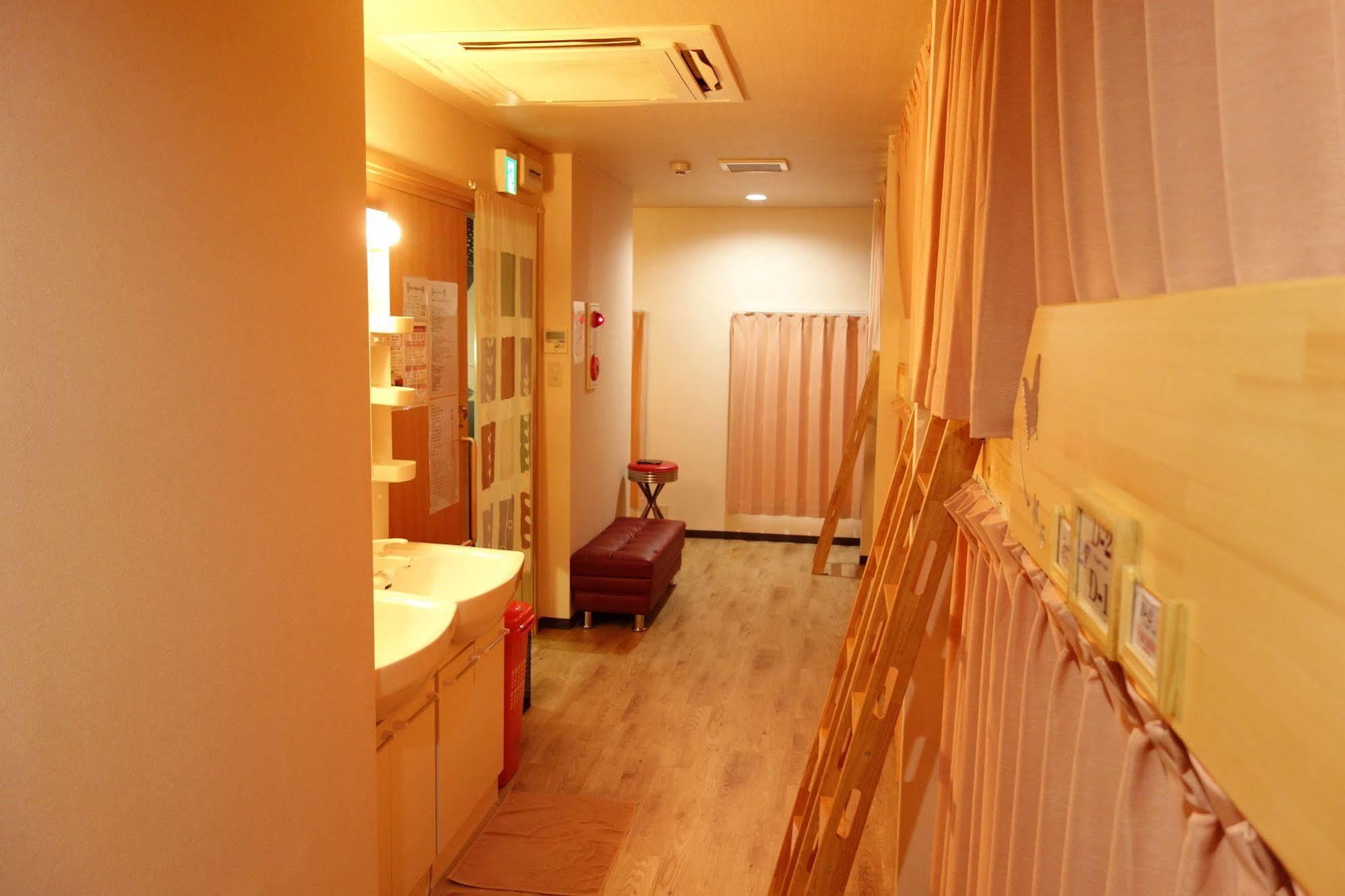 Ken'S House Hotel Osaka Bagian luar foto